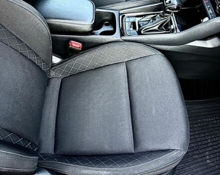 Белый Шкода Karoq, объемом двигателя 1.4 л и пробегом 107 тыс. км за 20500 $, фото 13 на Automoto.ua