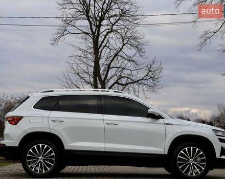Білий Шкода Karoq, об'ємом двигуна 2 л та пробігом 88 тис. км за 29800 $, фото 25 на Automoto.ua
