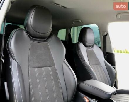 Білий Шкода Karoq, об'ємом двигуна 2 л та пробігом 88 тис. км за 29800 $, фото 93 на Automoto.ua