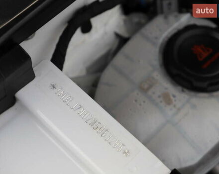 Білий Шкода Karoq, об'ємом двигуна 2 л та пробігом 88 тис. км за 29800 $, фото 127 на Automoto.ua