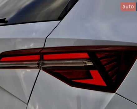 Білий Шкода Karoq, об'ємом двигуна 2 л та пробігом 88 тис. км за 29800 $, фото 52 на Automoto.ua