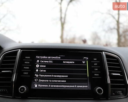 Білий Шкода Karoq, об'ємом двигуна 2 л та пробігом 88 тис. км за 29800 $, фото 117 на Automoto.ua