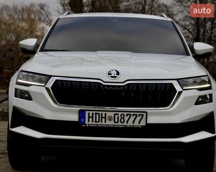 Білий Шкода Karoq, об'ємом двигуна 2 л та пробігом 88 тис. км за 29800 $, фото 37 на Automoto.ua