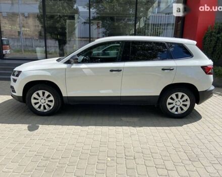 Белый Шкода Karoq, объемом двигателя 1.4 л и пробегом 47 тыс. км за 23000 $, фото 3 на Automoto.ua