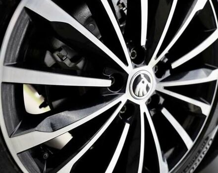 Білий Шкода Karoq, об'ємом двигуна 2 л та пробігом 88 тис. км за 29800 $, фото 12 на Automoto.ua