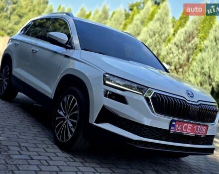 Белый Шкода Karoq, объемом двигателя 2 л и пробегом 88 тыс. км за 28900 $, фото 1 на Automoto.ua