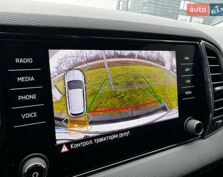 Білий Шкода Karoq, об'ємом двигуна 1.4 л та пробігом 68 тис. км за 24450 $, фото 58 на Automoto.ua