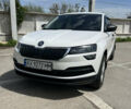 Белый Шкода Karoq, объемом двигателя 1.4 л и пробегом 53 тыс. км за 23000 $, фото 1 на Automoto.ua