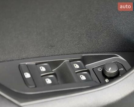 Білий Шкода Karoq, об'ємом двигуна 2 л та пробігом 88 тис. км за 29800 $, фото 64 на Automoto.ua