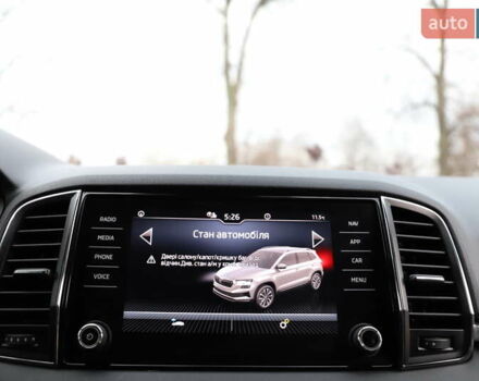 Білий Шкода Karoq, об'ємом двигуна 2 л та пробігом 88 тис. км за 29800 $, фото 123 на Automoto.ua