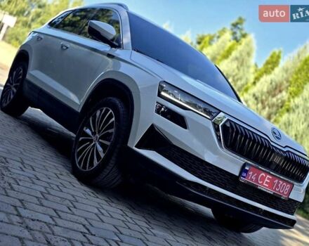 Белый Шкода Karoq, объемом двигателя 2 л и пробегом 88 тыс. км за 28900 $, фото 7 на Automoto.ua