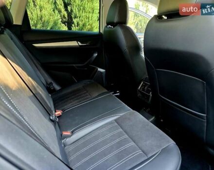 Белый Шкода Karoq, объемом двигателя 2 л и пробегом 88 тыс. км за 28900 $, фото 23 на Automoto.ua
