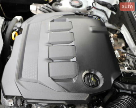 Білий Шкода Karoq, об'ємом двигуна 2 л та пробігом 88 тис. км за 29800 $, фото 129 на Automoto.ua