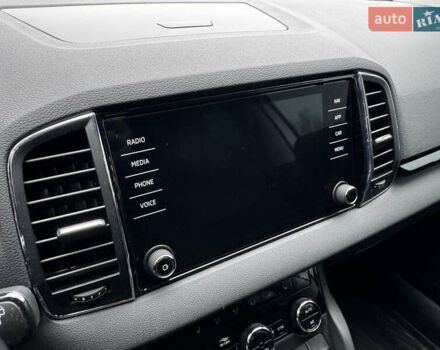 Білий Шкода Karoq, об'ємом двигуна 1.4 л та пробігом 68 тис. км за 24450 $, фото 42 на Automoto.ua