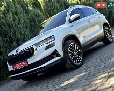 Белый Шкода Karoq, объемом двигателя 2 л и пробегом 88 тыс. км за 28900 $, фото 8 на Automoto.ua