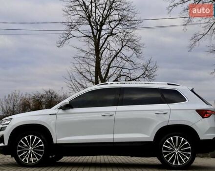 Білий Шкода Karoq, об'ємом двигуна 2 л та пробігом 88 тис. км за 29800 $, фото 30 на Automoto.ua