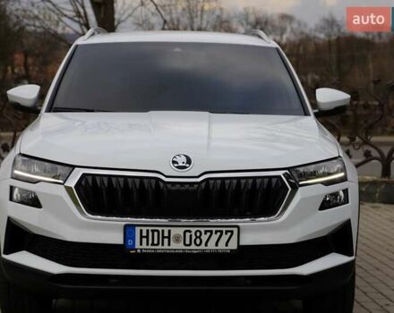 Білий Шкода Karoq, об'ємом двигуна 2 л та пробігом 88 тис. км за 29800 $, фото 2 на Automoto.ua