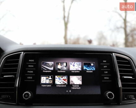 Білий Шкода Karoq, об'ємом двигуна 2 л та пробігом 88 тис. км за 29800 $, фото 120 на Automoto.ua