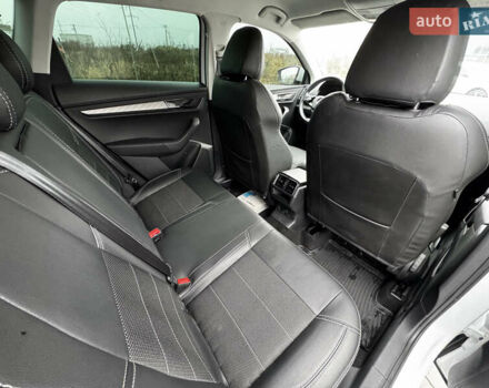 Білий Шкода Karoq, об'ємом двигуна 1.4 л та пробігом 68 тис. км за 24450 $, фото 46 на Automoto.ua