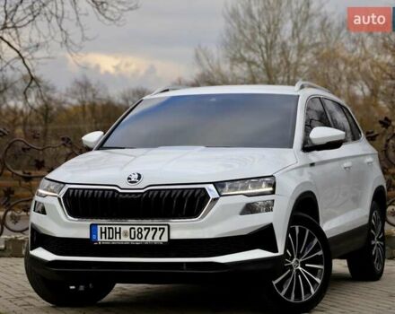 Білий Шкода Karoq, об'ємом двигуна 2 л та пробігом 88 тис. км за 29800 $, фото 29 на Automoto.ua