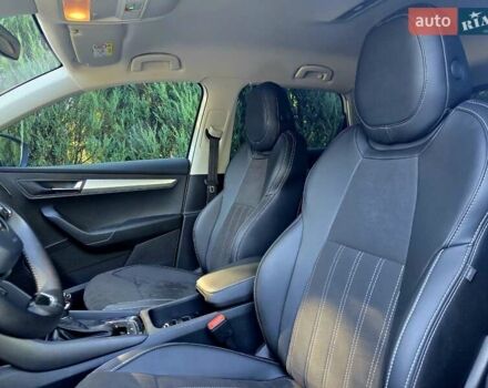 Белый Шкода Karoq, объемом двигателя 2 л и пробегом 88 тыс. км за 28900 $, фото 18 на Automoto.ua