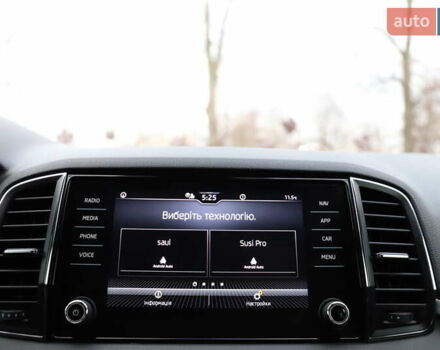 Білий Шкода Karoq, об'ємом двигуна 2 л та пробігом 88 тис. км за 29800 $, фото 113 на Automoto.ua