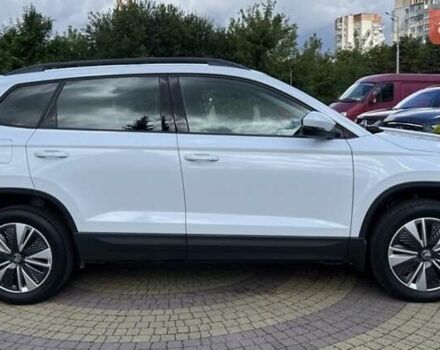 Білий Шкода Karoq, об'ємом двигуна 1.4 л та пробігом 41 тис. км за 27300 $, фото 7 на Automoto.ua