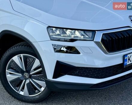 Білий Шкода Karoq, об'ємом двигуна 1.4 л та пробігом 23 тис. км за 27800 $, фото 18 на Automoto.ua