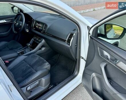 Білий Шкода Karoq, об'ємом двигуна 1.4 л та пробігом 23 тис. км за 27800 $, фото 57 на Automoto.ua