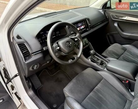 Білий Шкода Karoq, об'ємом двигуна 1.4 л та пробігом 23 тис. км за 27800 $, фото 44 на Automoto.ua