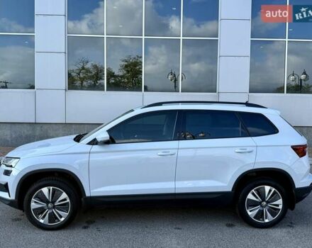 Білий Шкода Karoq, об'ємом двигуна 1.4 л та пробігом 23 тис. км за 27800 $, фото 3 на Automoto.ua