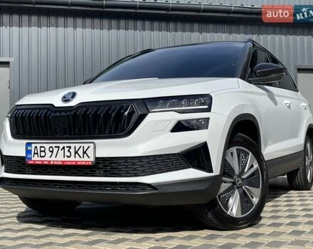 Білий Шкода Karoq, об'ємом двигуна 1.4 л та пробігом 16 тис. км за 27999 $, фото 5 на Automoto.ua