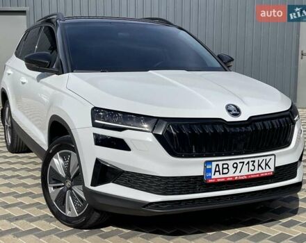 Білий Шкода Karoq, об'ємом двигуна 1.4 л та пробігом 16 тис. км за 27999 $, фото 1 на Automoto.ua