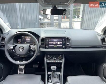 Білий Шкода Karoq, об'ємом двигуна 1.4 л та пробігом 16 тис. км за 27999 $, фото 26 на Automoto.ua