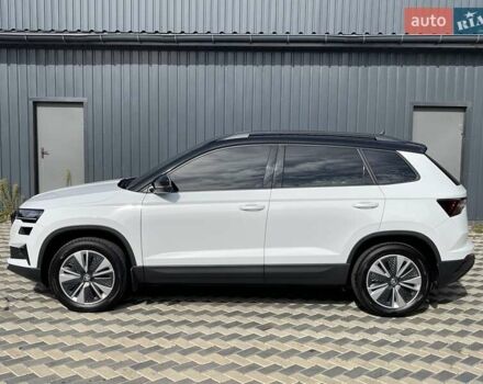Білий Шкода Karoq, об'ємом двигуна 1.4 л та пробігом 16 тис. км за 27999 $, фото 16 на Automoto.ua