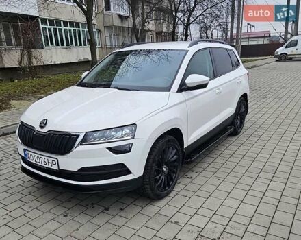 Белый Шкода Karoq, объемом двигателя 1.5 л и пробегом 145 тыс. км за 20000 $, фото 1 на Automoto.ua
