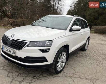 Білий Шкода Karoq, об'ємом двигуна 1.6 л та пробігом 188 тис. км за 19800 $, фото 1 на Automoto.ua