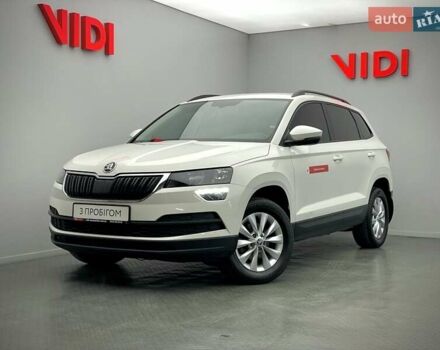 Білий Шкода Karoq, об'ємом двигуна 1.5 л та пробігом 116 тис. км за 20872 $, фото 1 на Automoto.ua