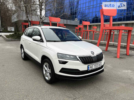 Шкода Karoq 2019 в Киеве на Automoto.ua Белый Шкода Karoq, объемом двигателя 0 л и пробегом 70 тыс. км за 20900 $, фото 1 на Automoto.ua