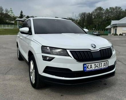 Белый Шкода Karoq, объемом двигателя 1.6 л и пробегом 347 тыс. км за 16700 $, фото 1 на Automoto.ua