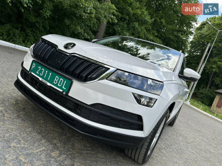 Шкода Karoq 2020 у Чернівцях на Automoto.ua Білий Шкода Karoq, об'ємом двигуна 2 л та пробігом 170 тис. км за 21500 $, фото 1 на Automoto.ua