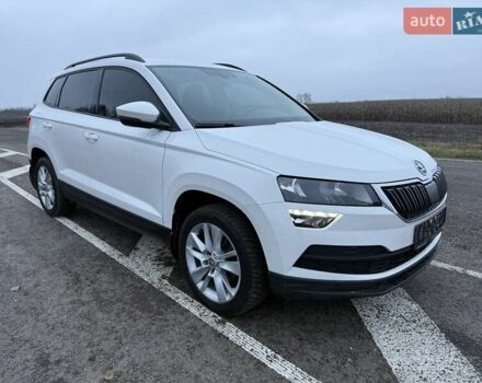Білий Шкода Karoq, об'ємом двигуна 1.4 л та пробігом 180 тис. км за 18500 $, фото 1 на Automoto.ua