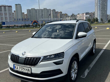 Шкода Karoq 2020 в Киеве на Automoto.ua Белый Шкода Karoq, объемом двигателя 1.4 л и пробегом 83 тыс. км за 23000 $, фото 1 на Automoto.ua
