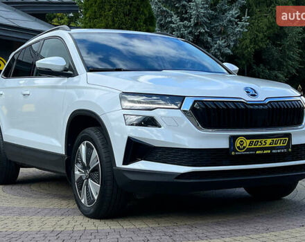 Білий Шкода Karoq, об'ємом двигуна 1.4 л та пробігом 39 тис. км за 27800 $, фото 1 на Automoto.ua