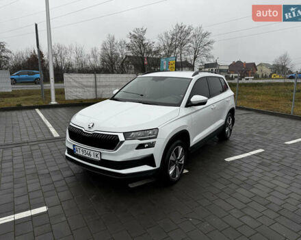Білий Шкода Karoq, об'ємом двигуна 1.4 л та пробігом 68 тис. км за 24450 $, фото 1 на Automoto.ua