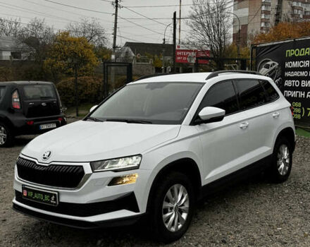 Білий Шкода Karoq, об'ємом двигуна 1.97 л та пробігом 147 тис. км за 27800 $, фото 1 на Automoto.ua