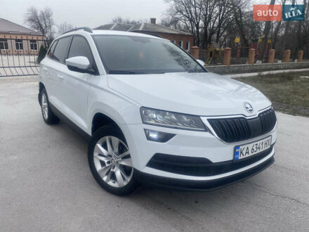 Білий Шкода Karoq, об'ємом двигуна 1.4 л та пробігом 108 тис. км за 23500 $, фото 1 на Automoto.ua