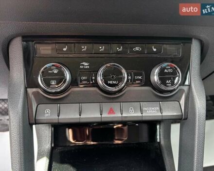 Бежевый Шкода Karoq, объемом двигателя 1.5 л и пробегом 97 тыс. км за 18990 $, фото 21 на Automoto.ua