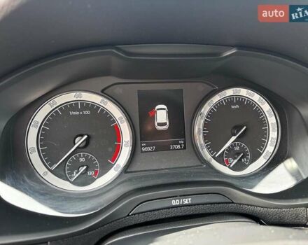 Бежевый Шкода Karoq, объемом двигателя 1.5 л и пробегом 97 тыс. км за 18990 $, фото 23 на Automoto.ua