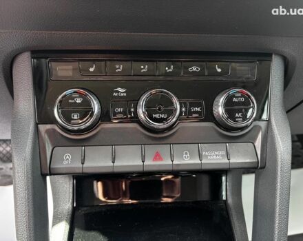 Бежевый Шкода Karoq, объемом двигателя 1.5 л и пробегом 97 тыс. км за 18990 $, фото 21 на Automoto.ua